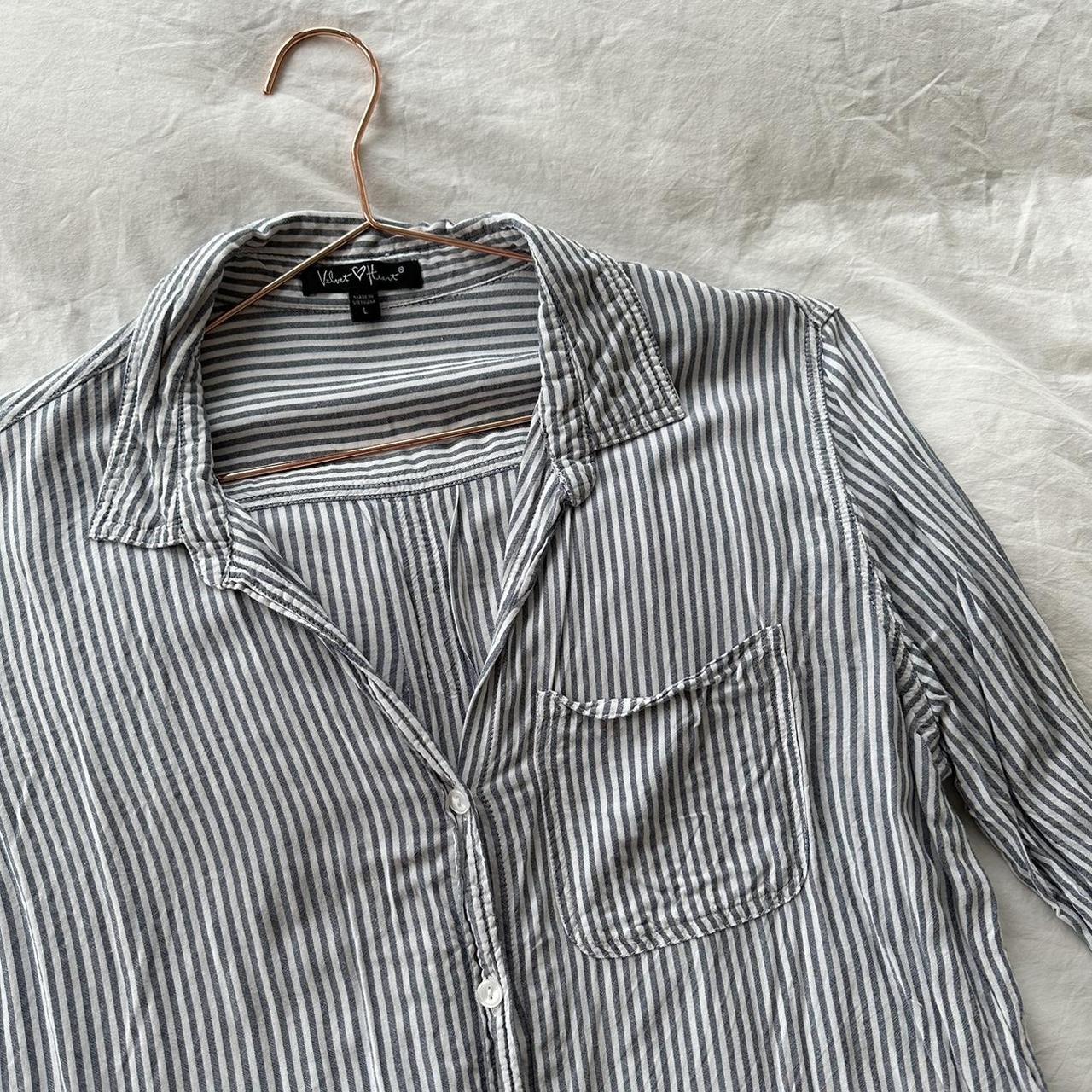 Women's Grey and White Blouse | Depop