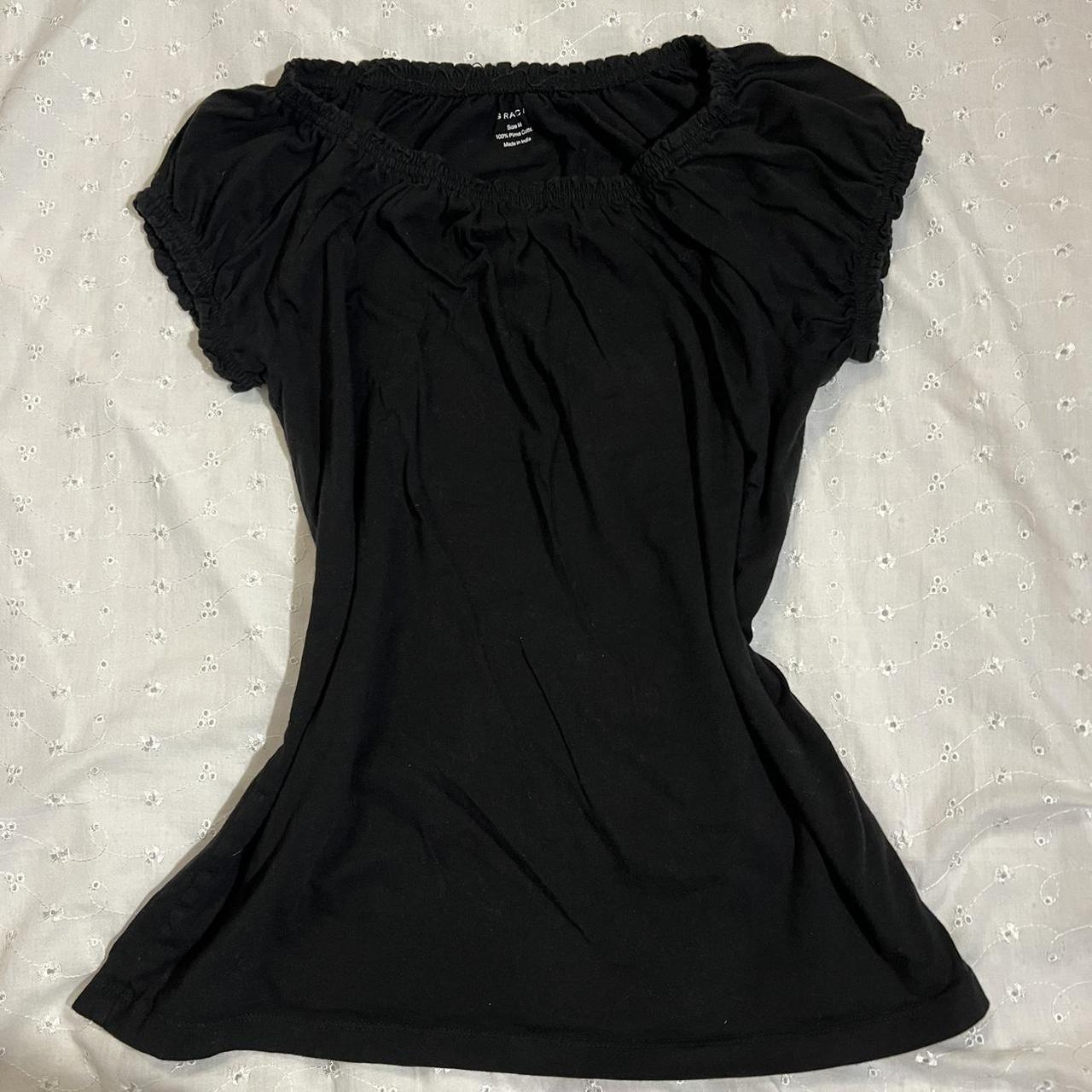Black puff sleeve top Pit to pit: 18 inches... - Depop