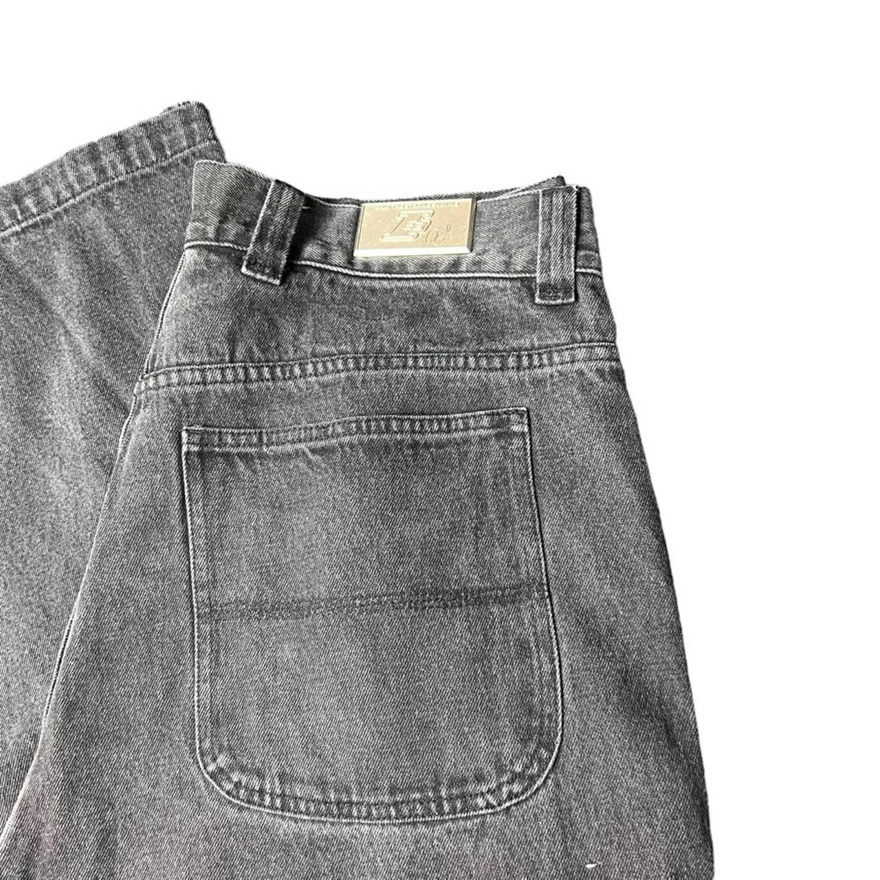 reebok classic with jeans