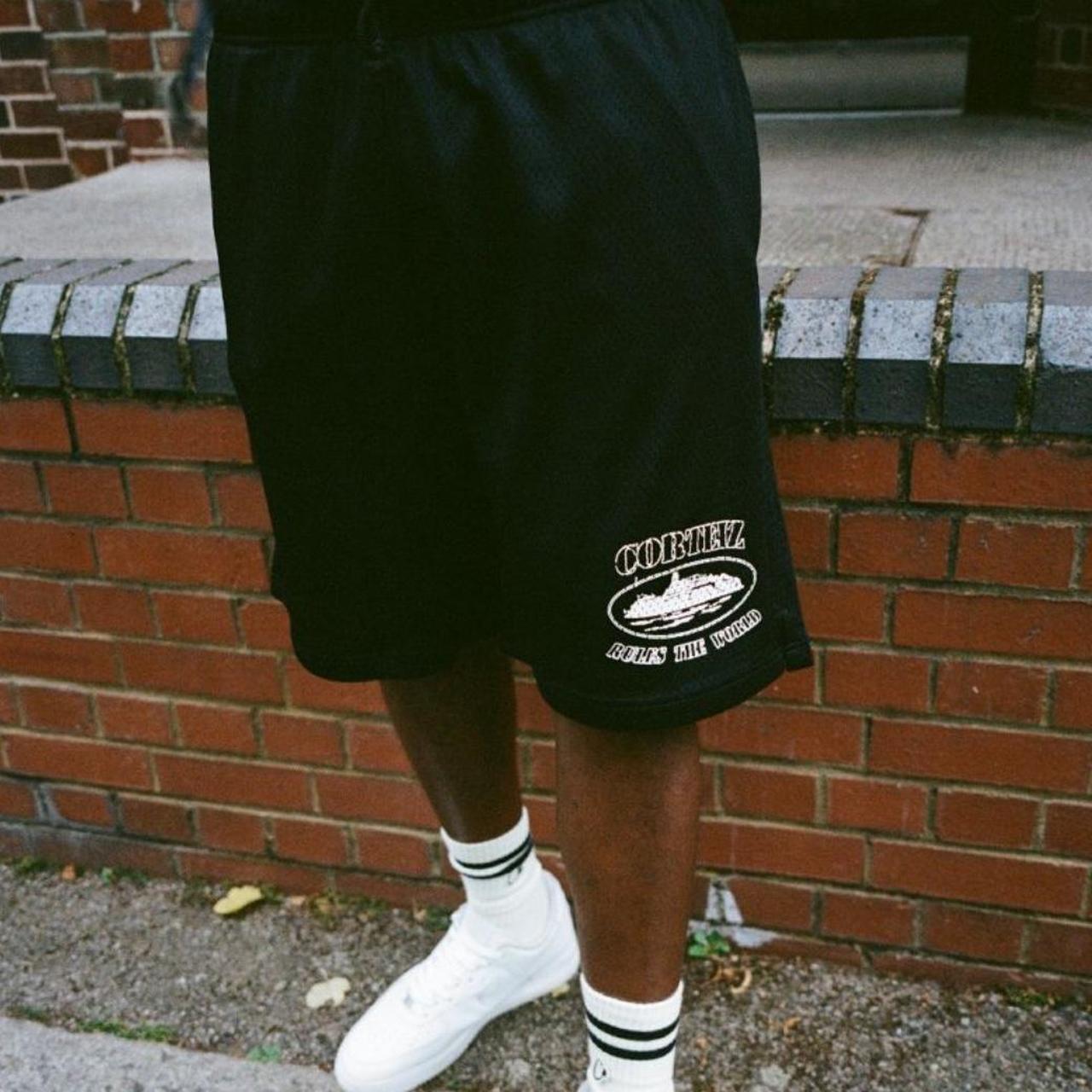 パンツ Corteiz RTW Mesh Shorts - Black Corteiz RTW Mesh Shorts - Stylish Black Comfort Wear – 1LUX