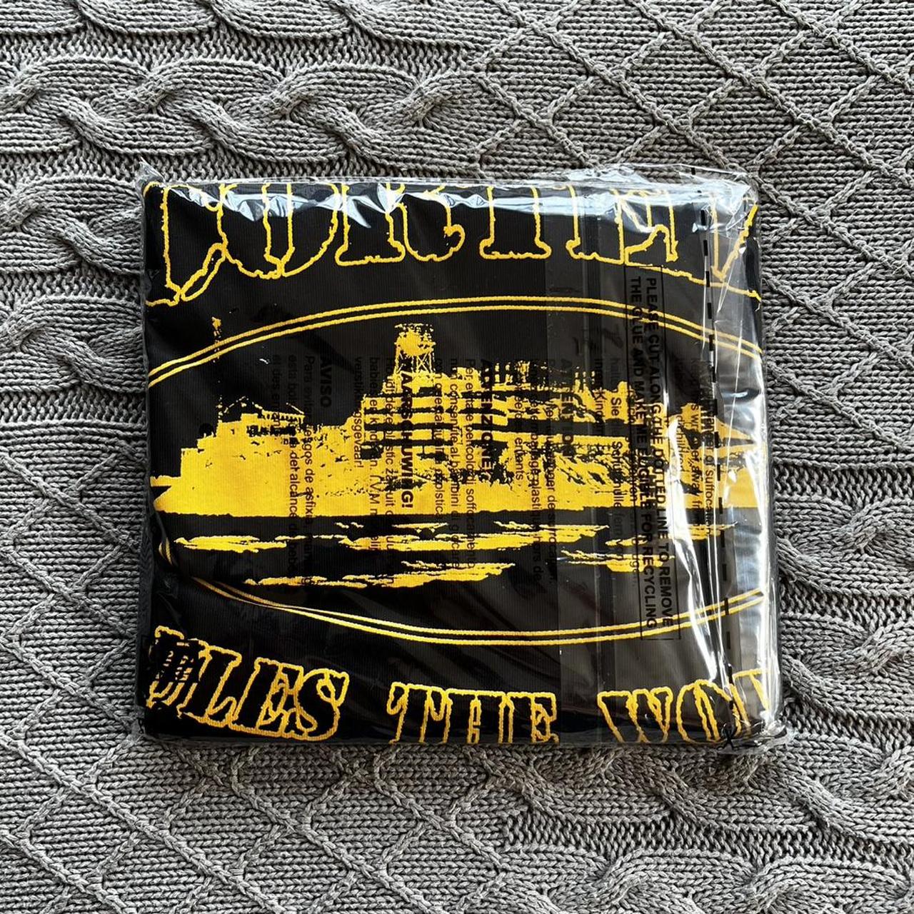 Corteiz OG Alcatraz Tee Black & Yellow Honey | Depop