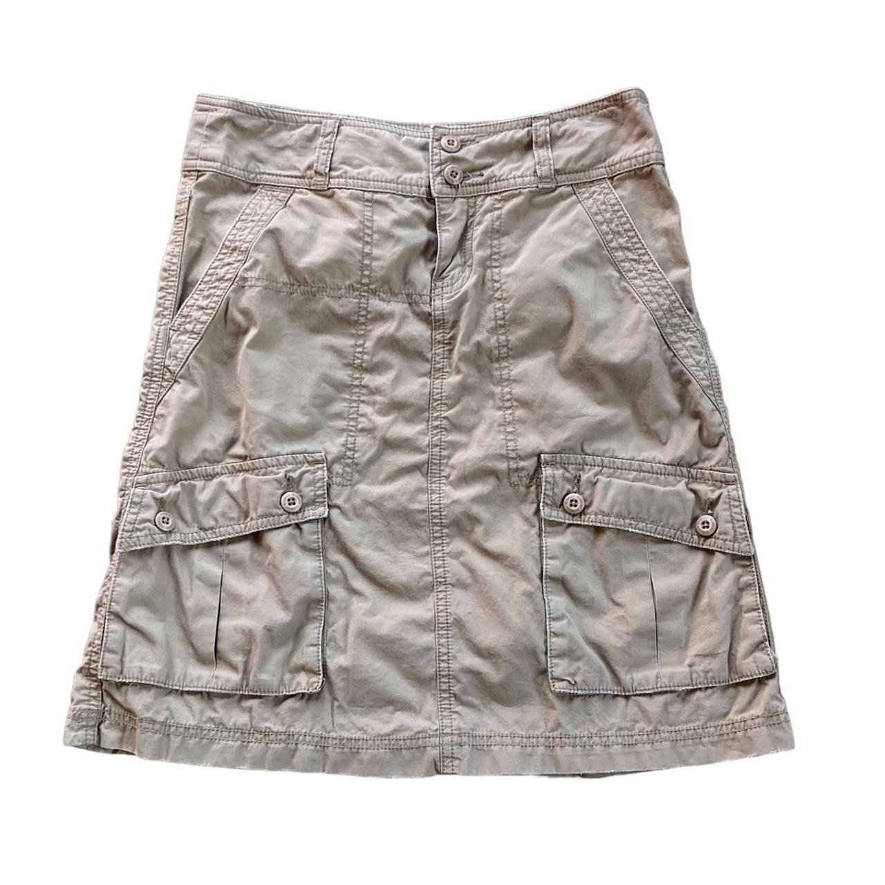 2000s khaki utility cargo skirt Tan skirt with... - Depop