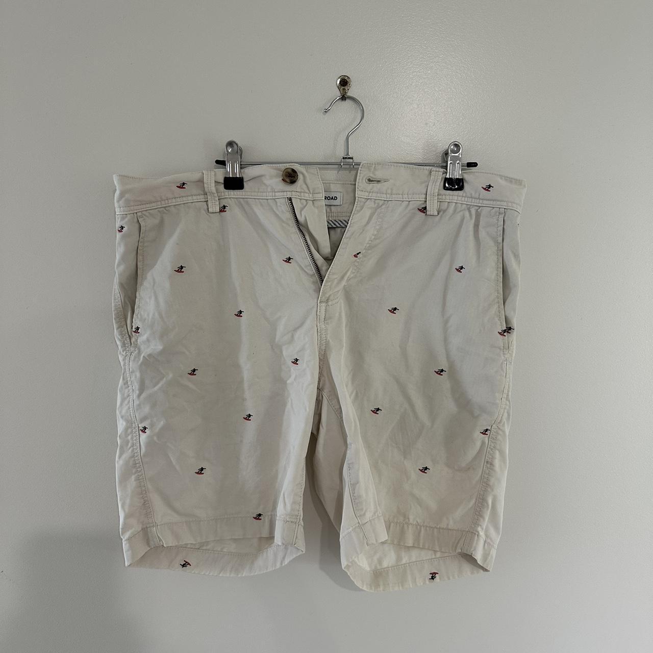 Country road shorts size 32. Depop