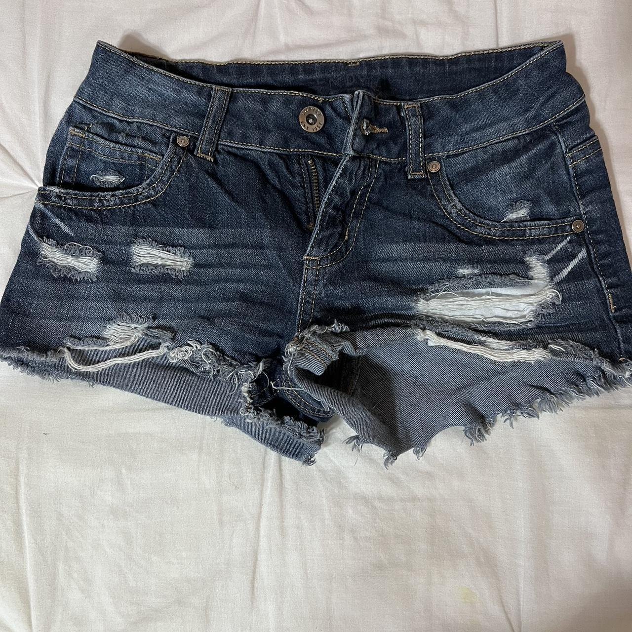 Cutest jean shorts for summer. It fits sizes 24/25.... - Depop