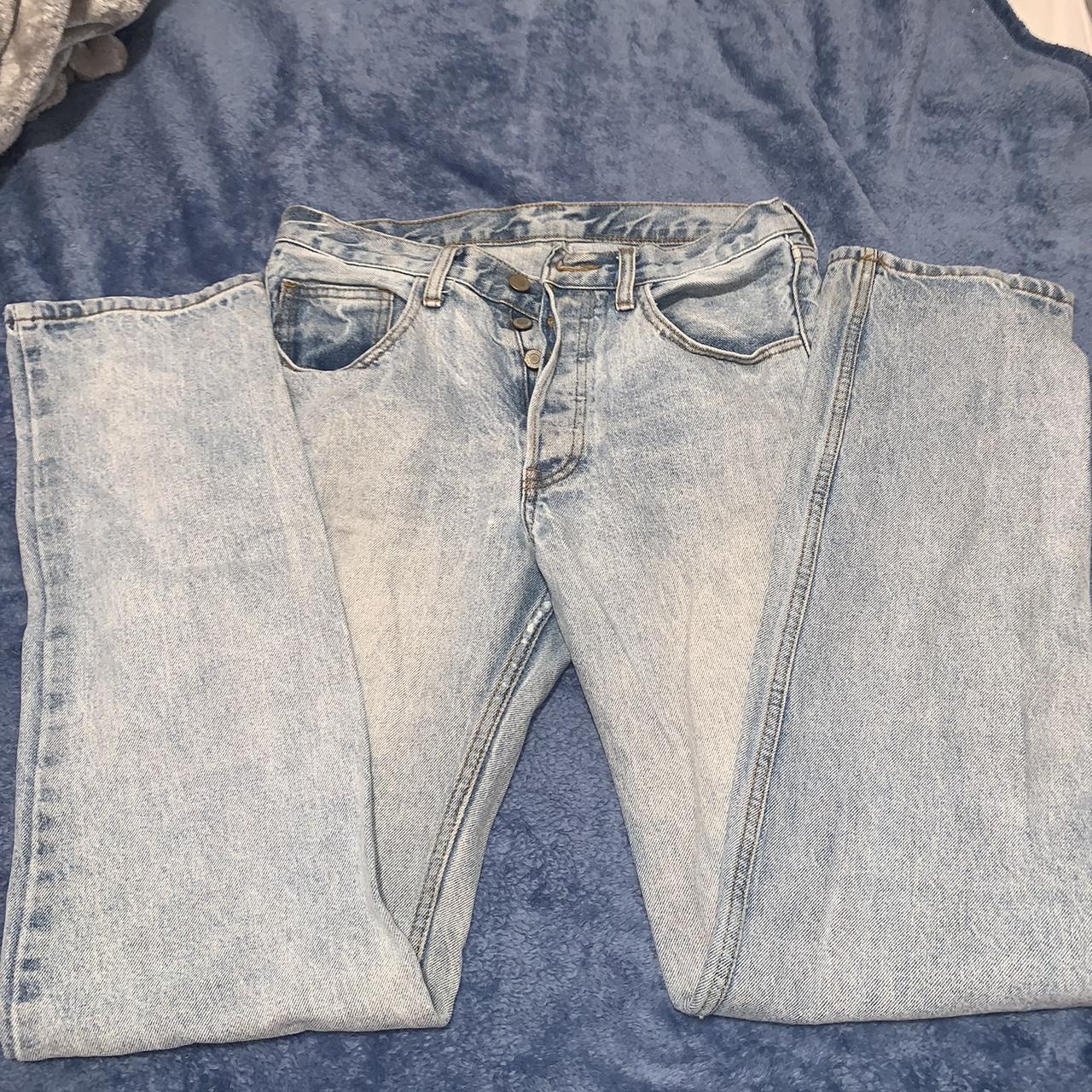 Brandy Melville 90’s low rise light wash jeans Fits... - Depop