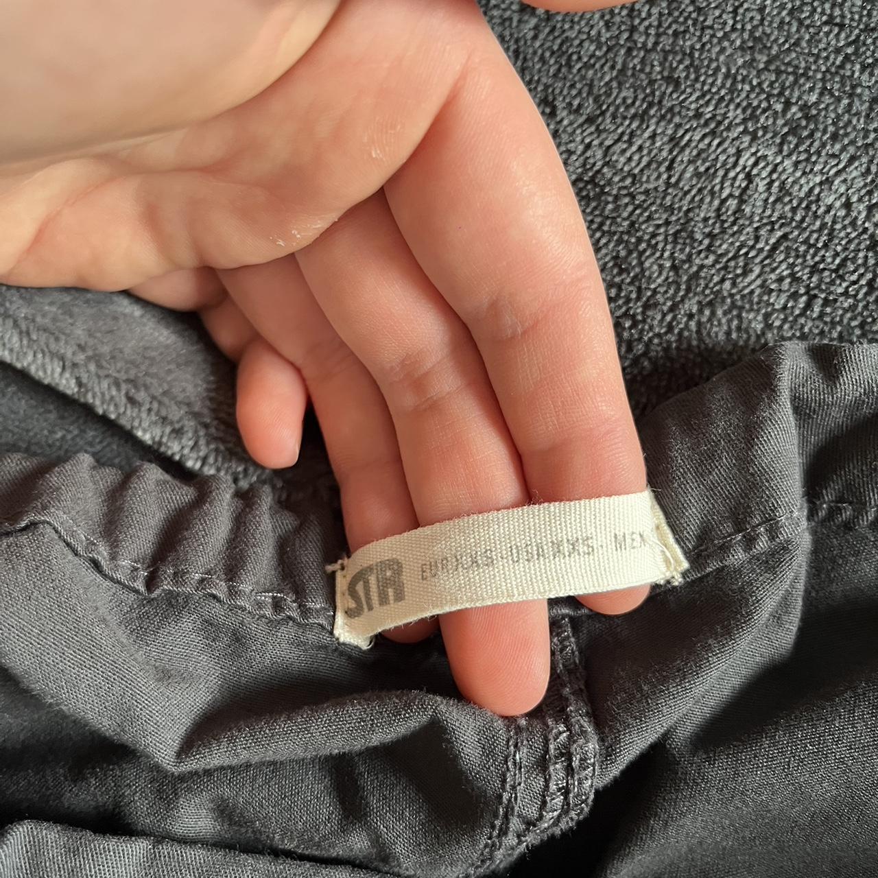 stradivarius cargos beige