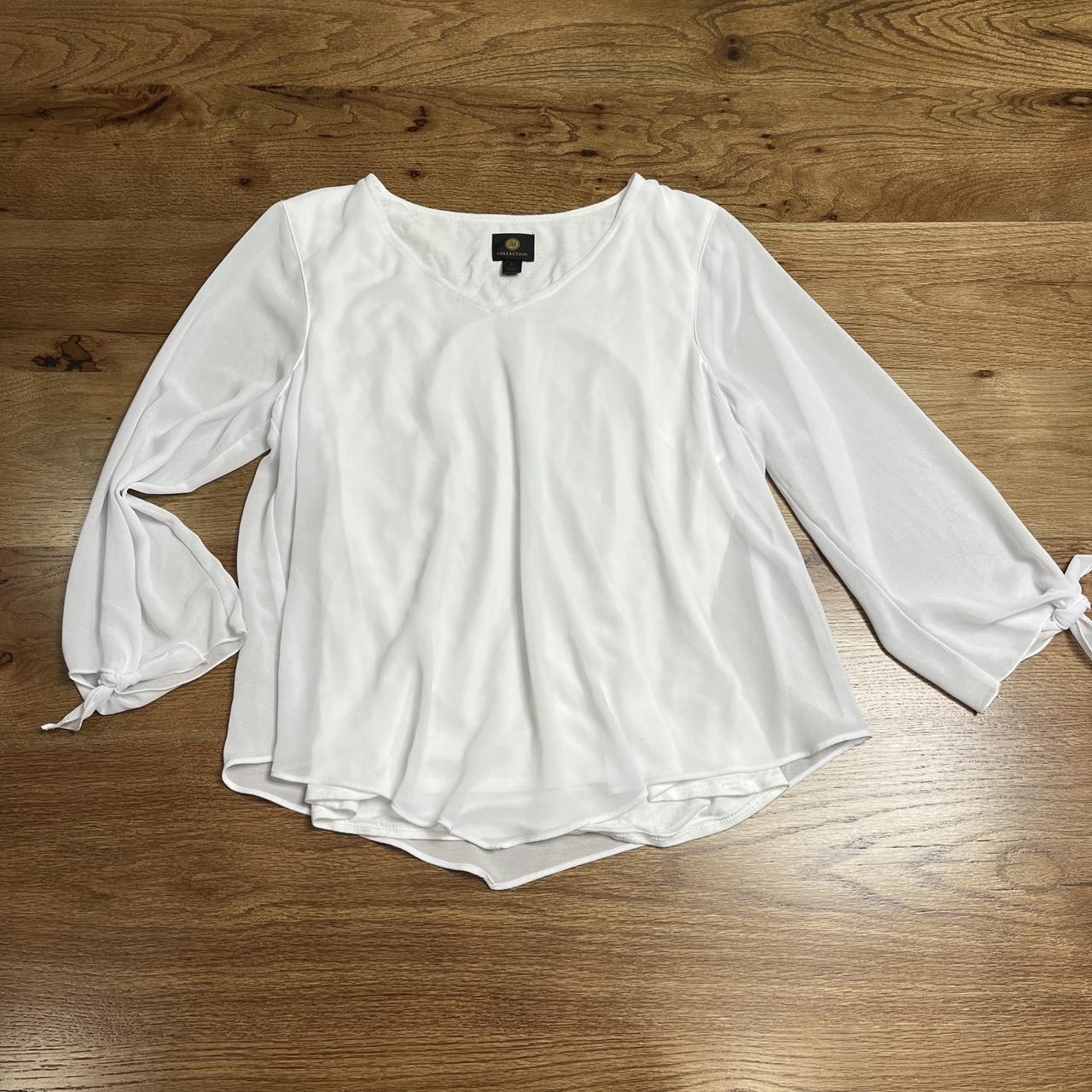 White blouse Size S - Depop