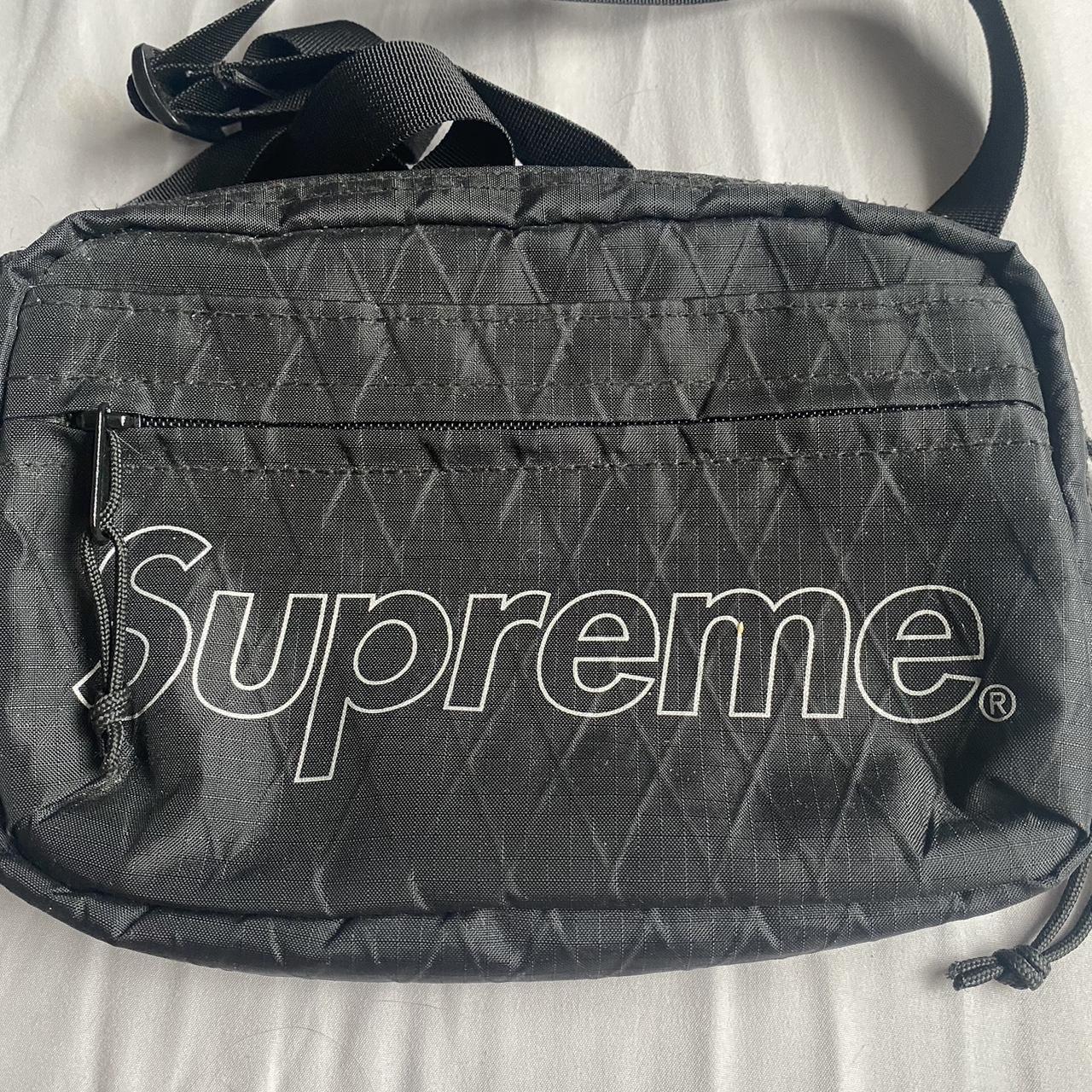 Supreme Men's Bag | Depop