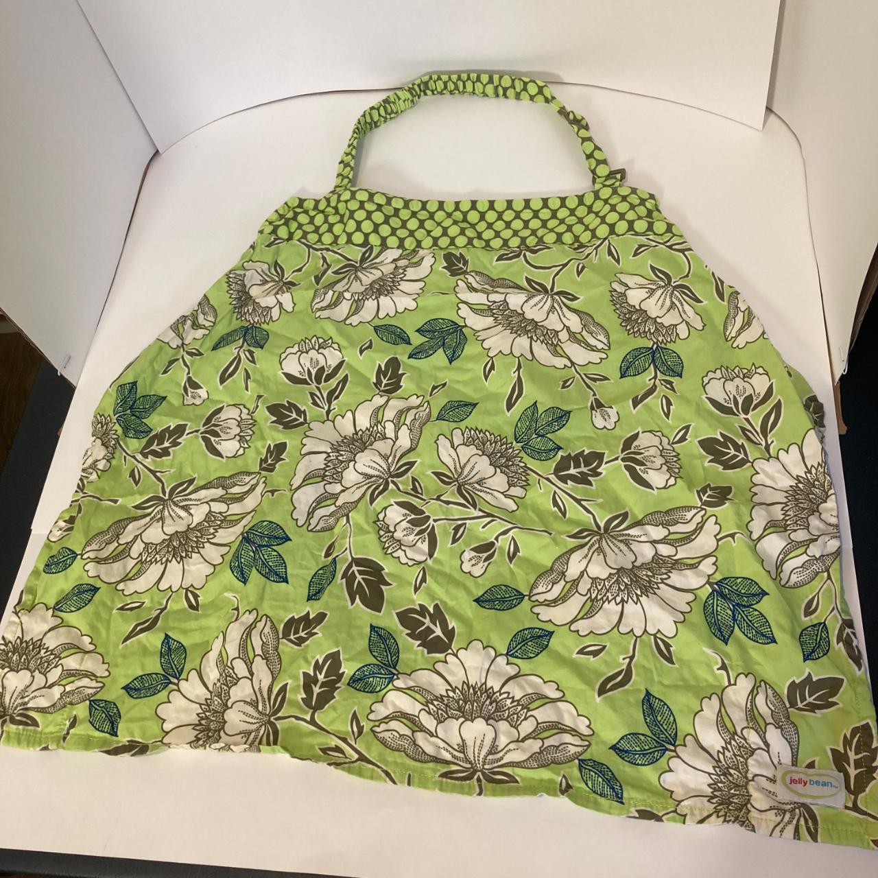 Munchkin jelly 2025 bean nursing cover