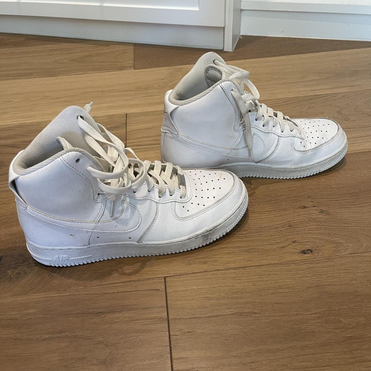 White high top Airforces Size 8.5 Men - Depop