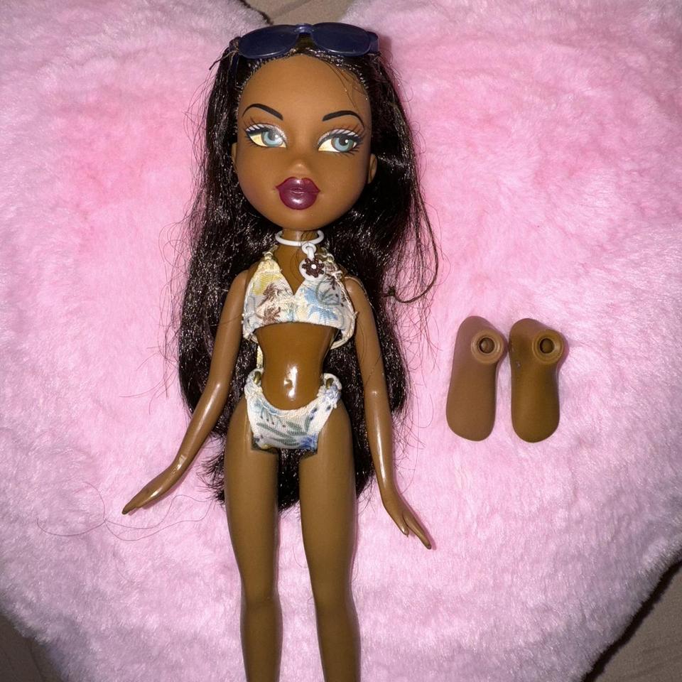 Bratz Doll Sun-Kissed Summer outlet Sasha W/Most Of Her Accessories