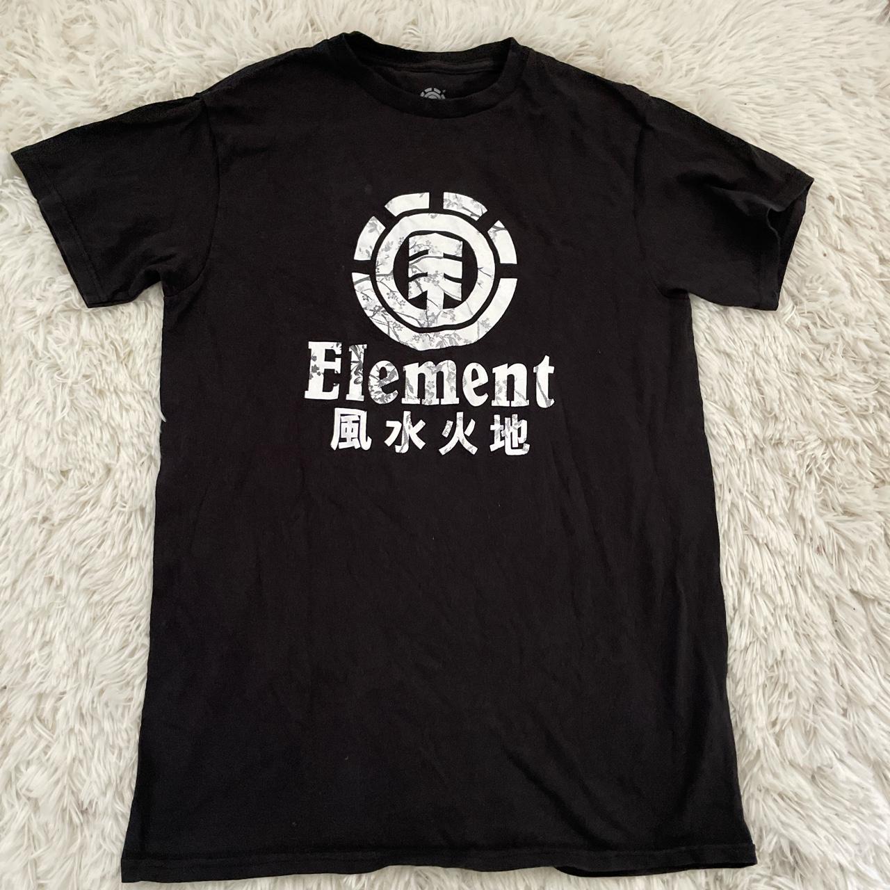 Black Element T-shirt! In perfect Depop