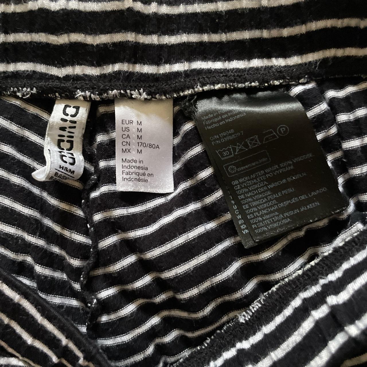 Super soft and comfortable black and white Depop