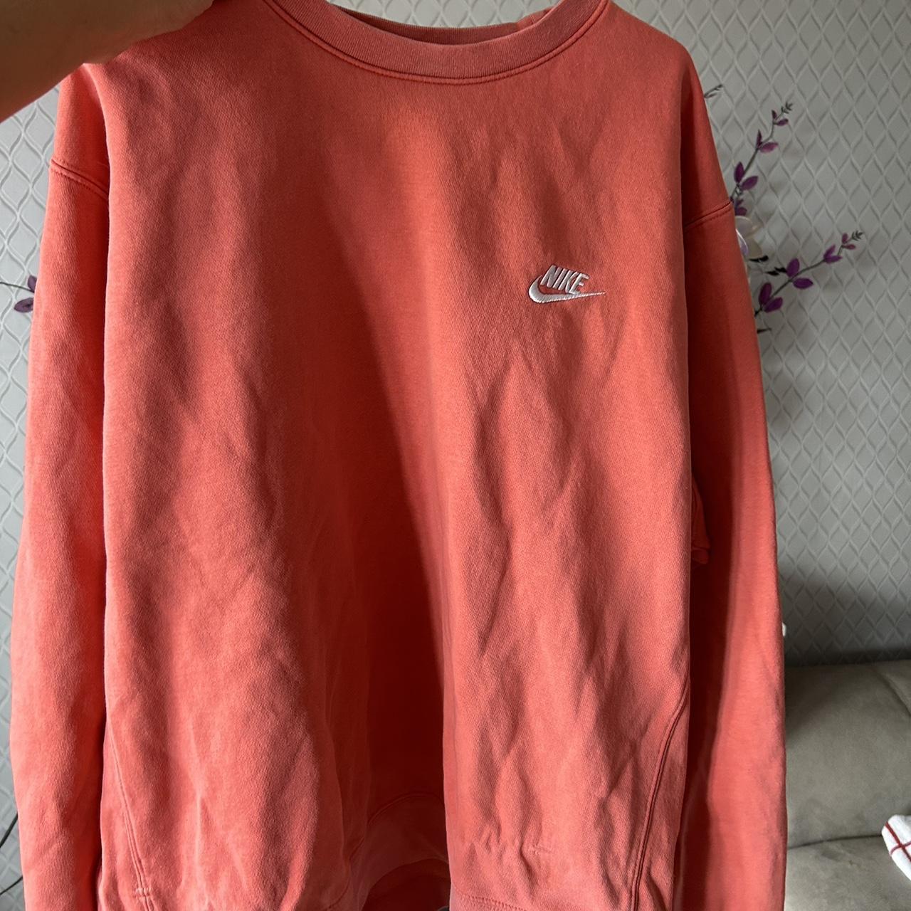 Light pink hotsell nike crewneck