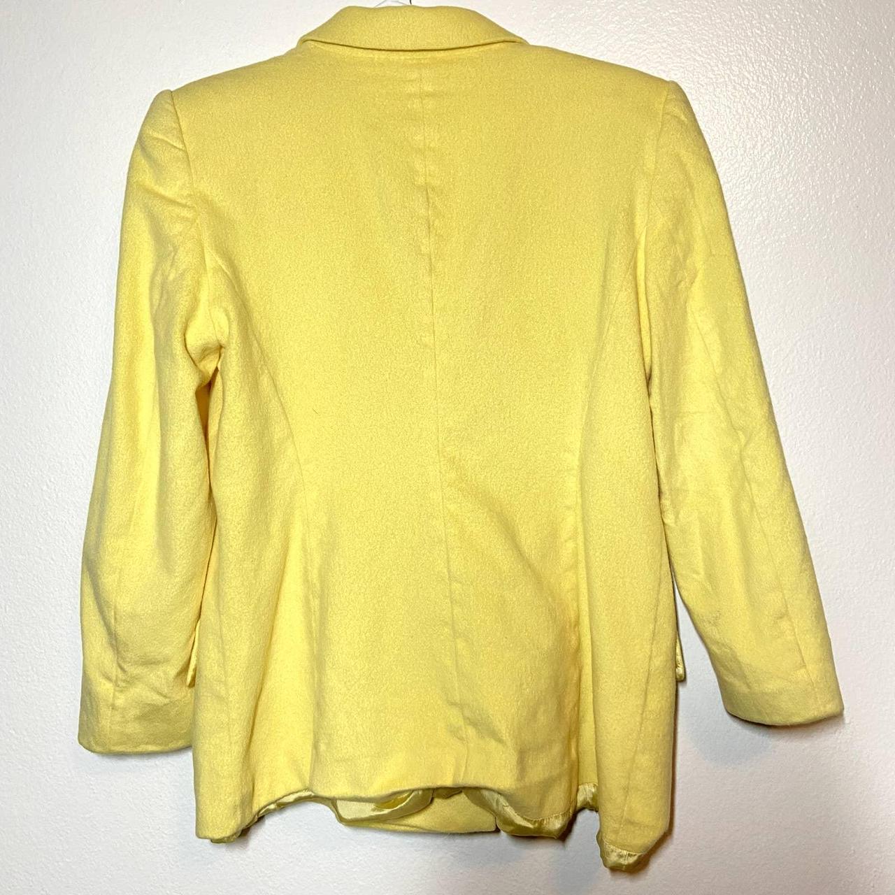 Escada Vintage Women's Yellow Angora Wool Blazer Jacket size 40