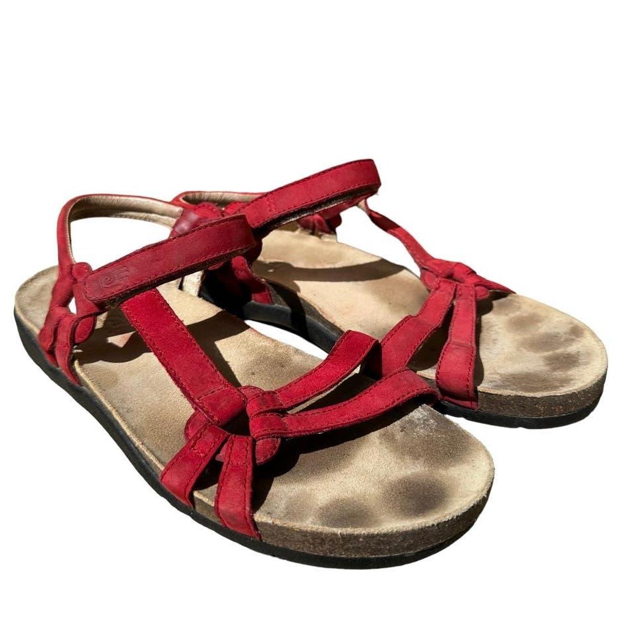 Red cork hot sale sandals