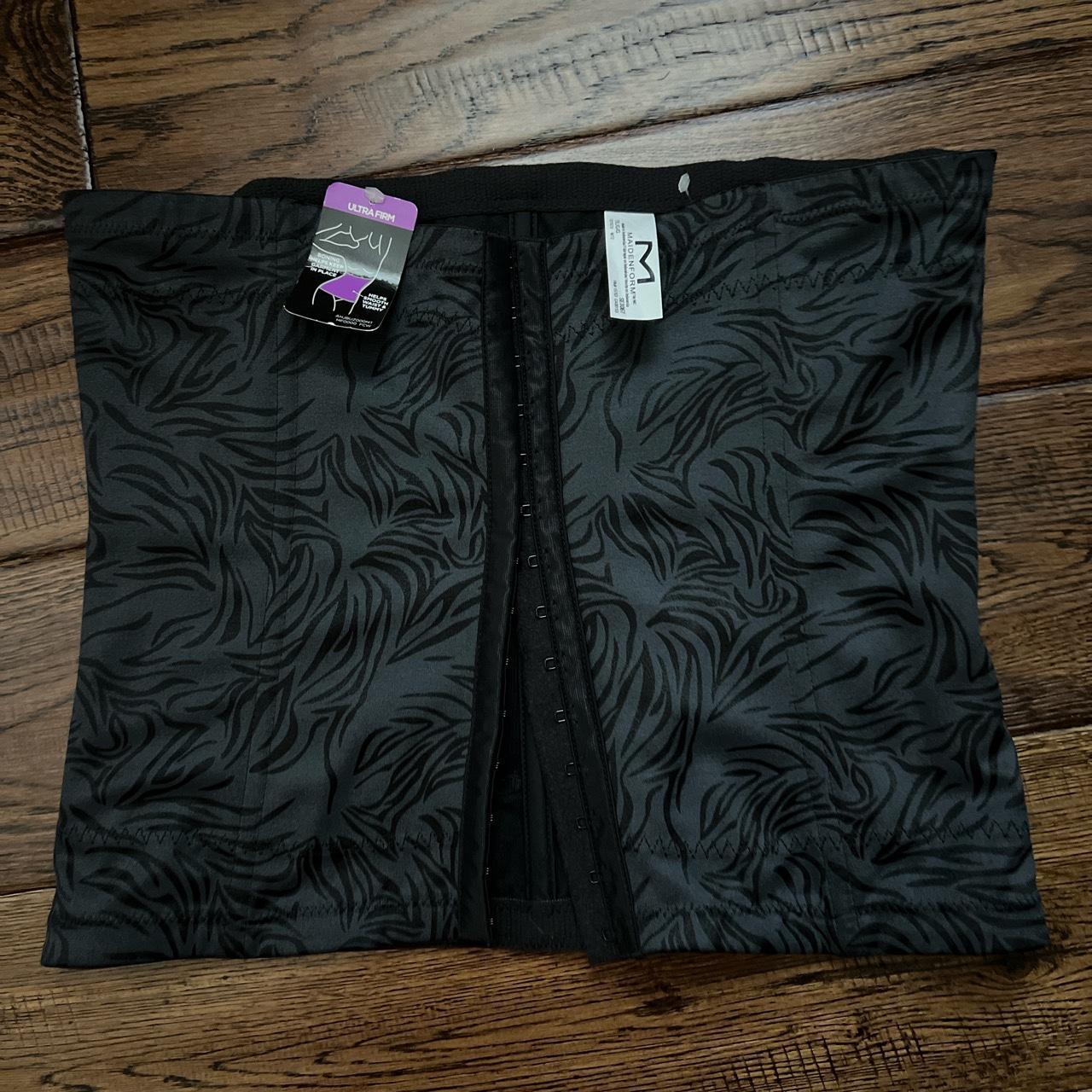 Maidenform UltraFirm Corset in size 7/LG. Boning... - Depop