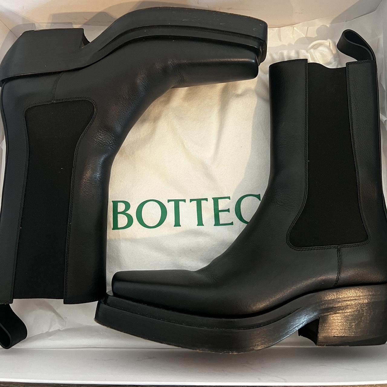 Bottega Veneta Lean Western Boot. Size: 37 Color:...