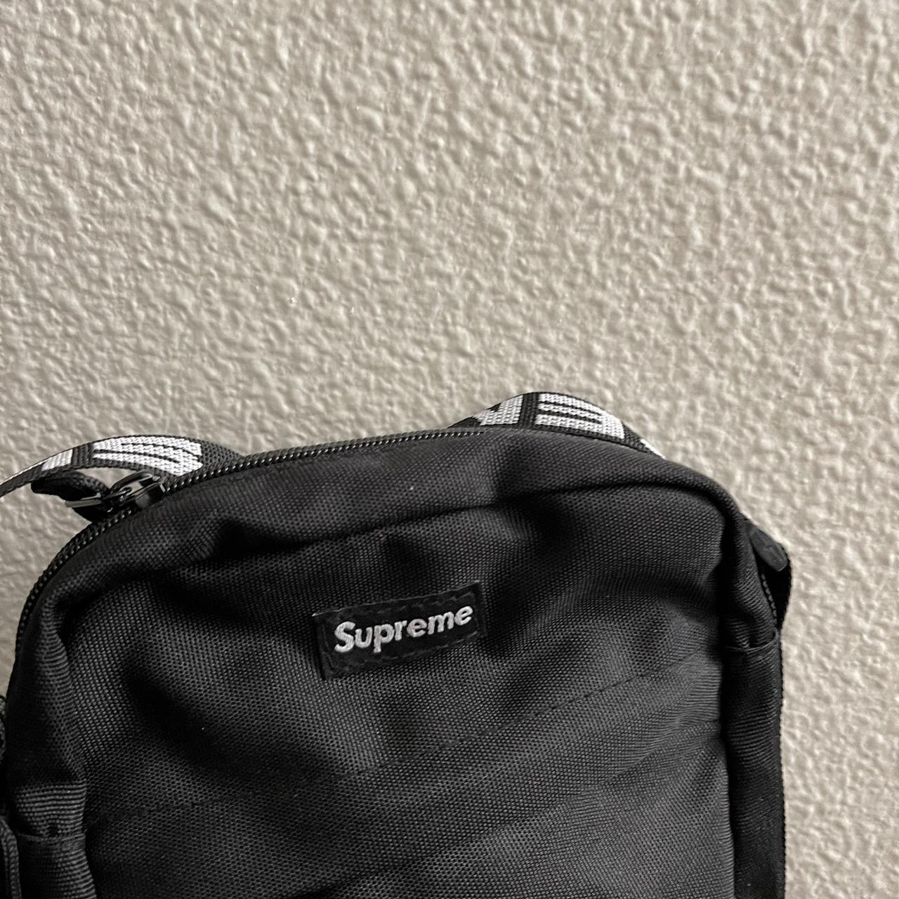 Supreme Shoulder Bag SS18 Like new condition Bag - Depop