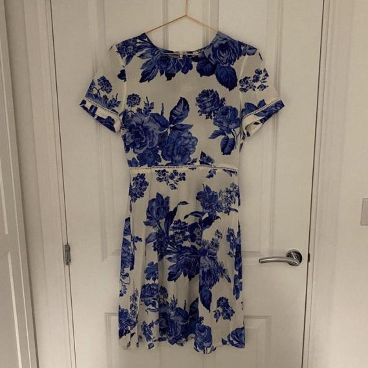 Cath Kidston dress floral white blue flower pattern... - Depop