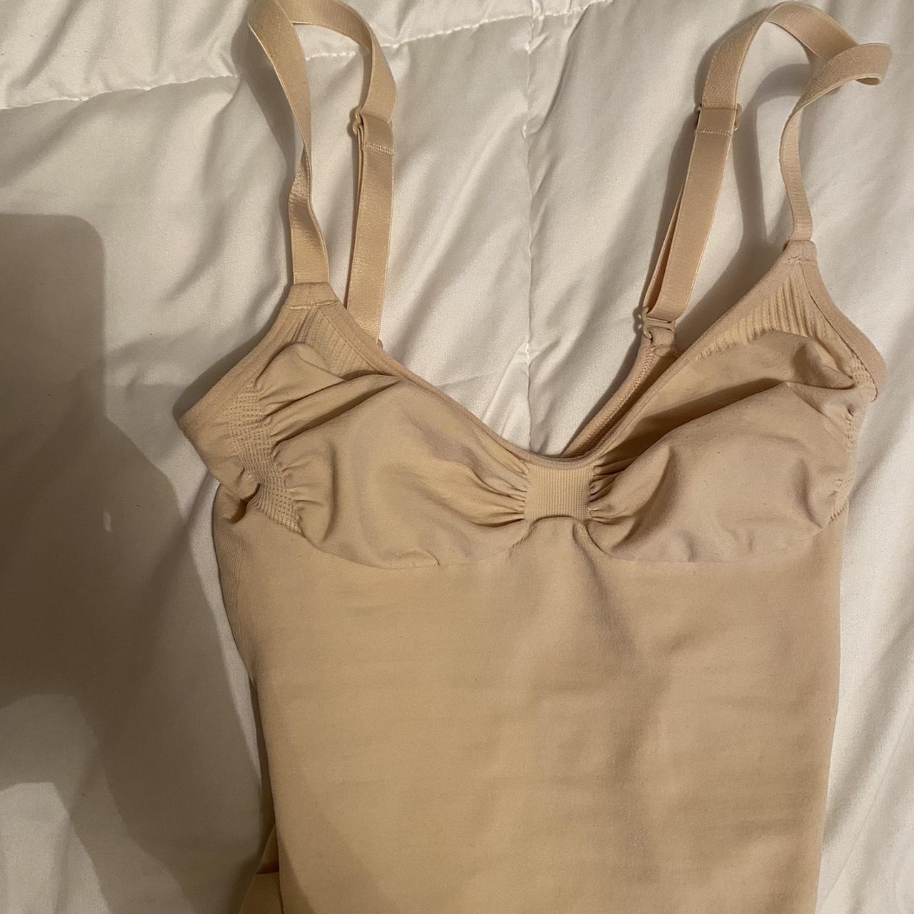 Skims bodysuit Size small Like a spank and tightens - Depop