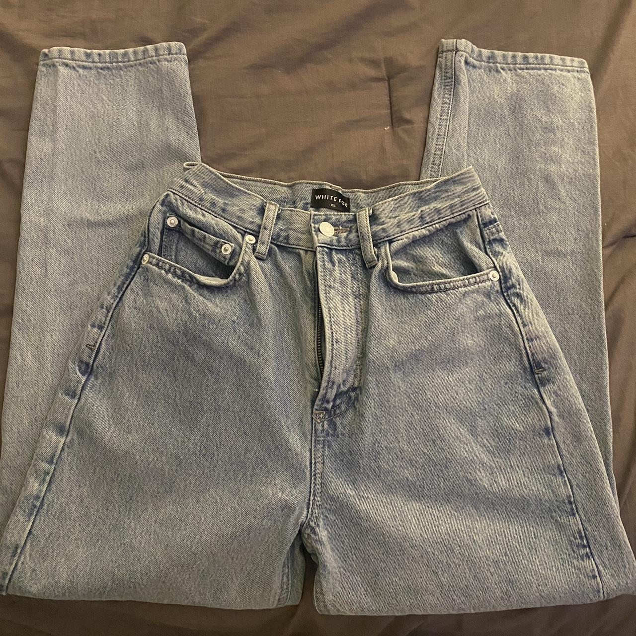 white fox mom jeans size xs - Depop