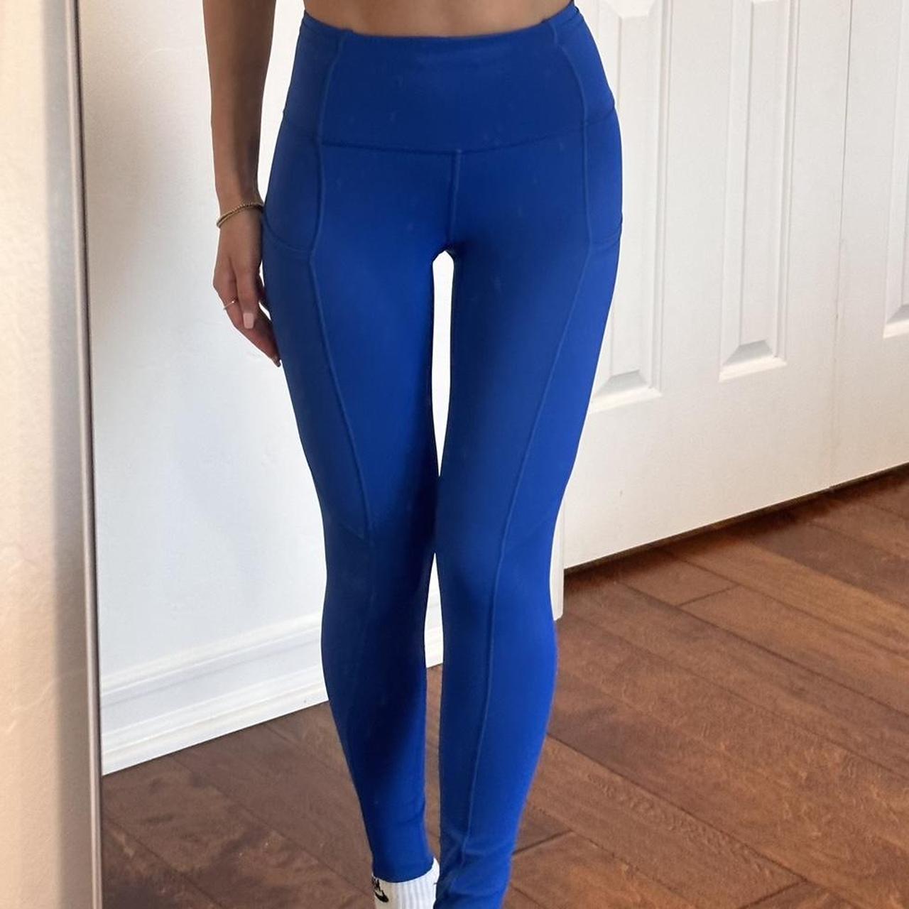 Lululemon leggings with two pockets on each