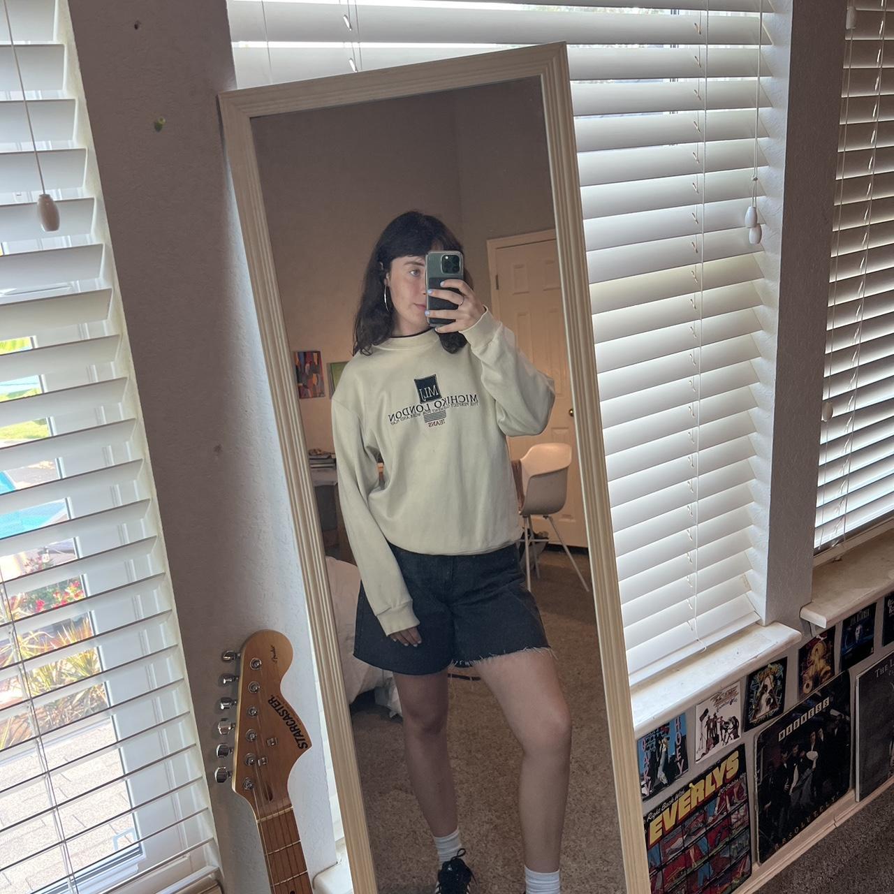 item listed by caitxlocke
