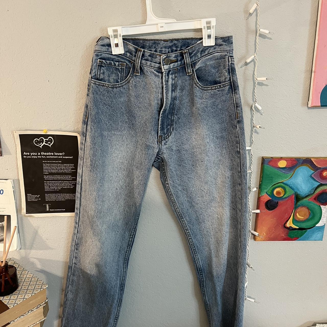 item listed by caitxlocke