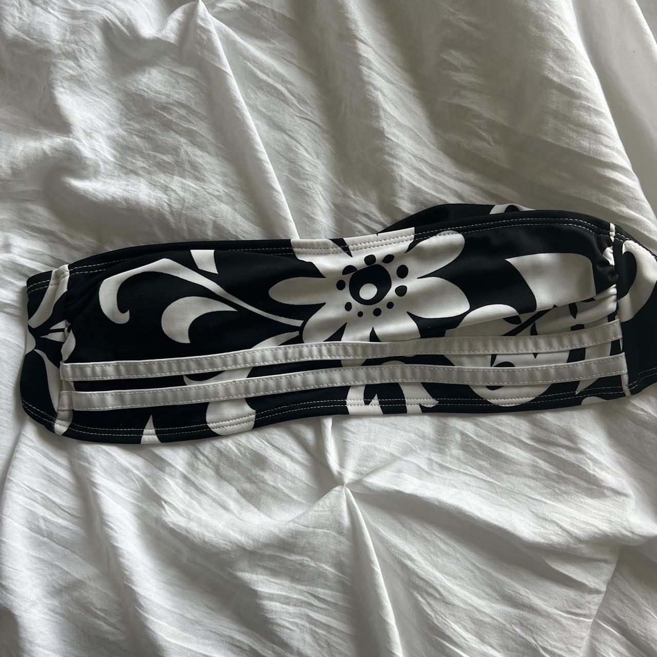item listed by caitxlocke