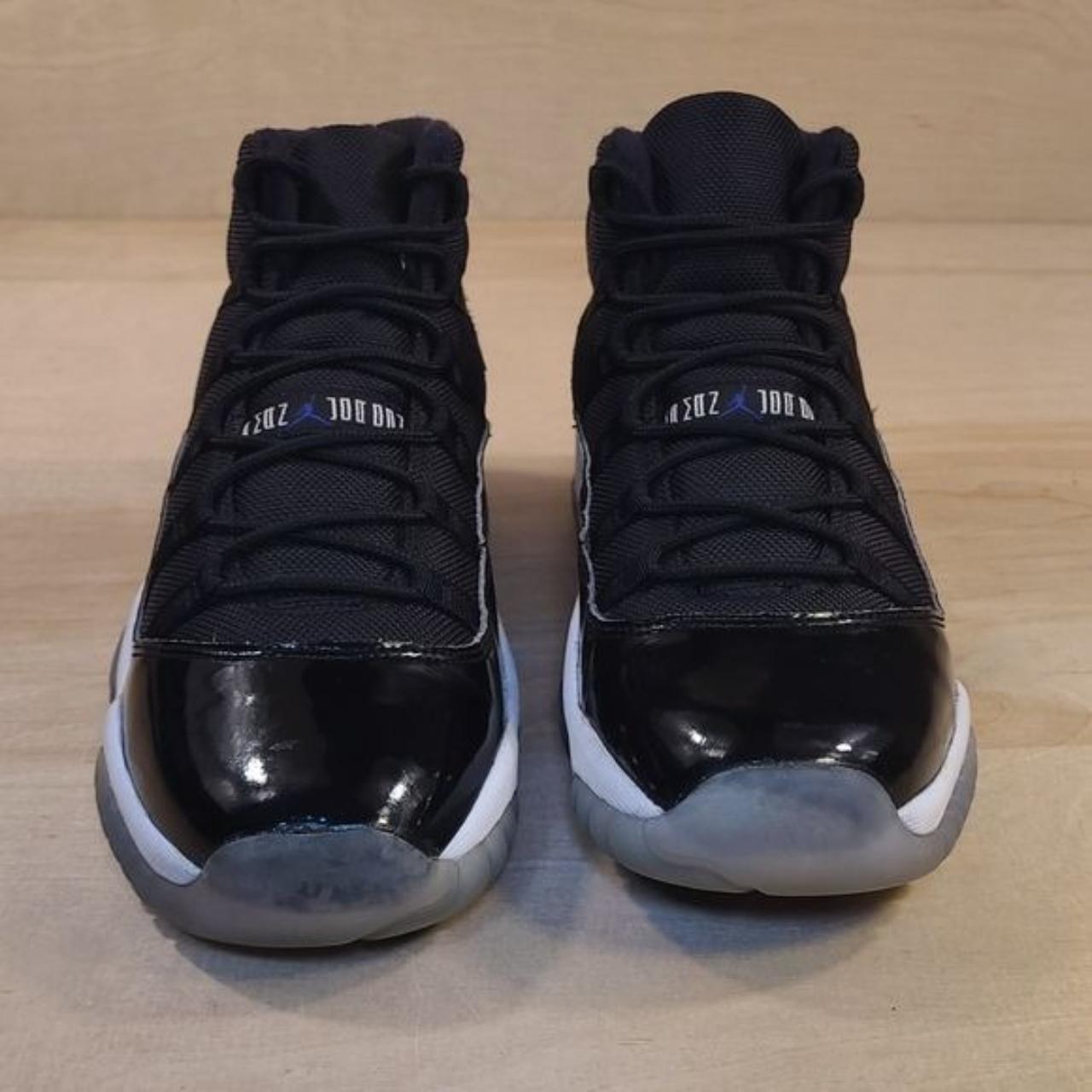 Jordan 11 clearance space jam purple