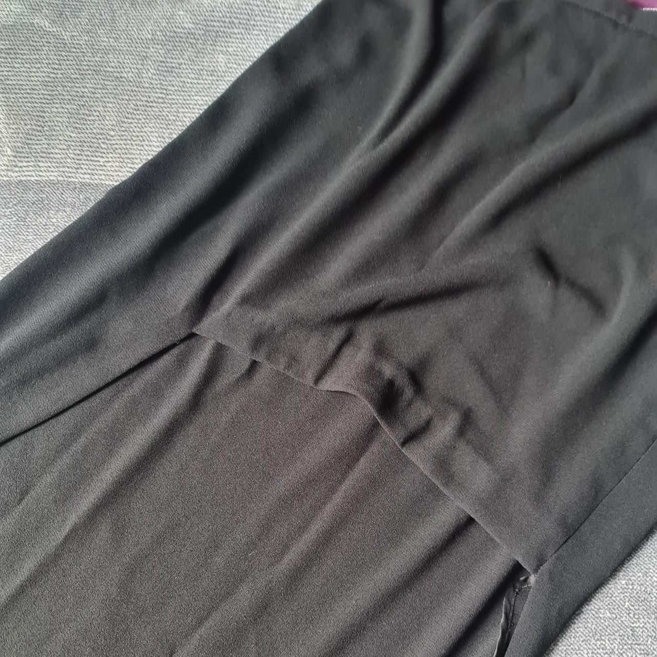 Zara women's maxi skirt Great condition and the... - Depop