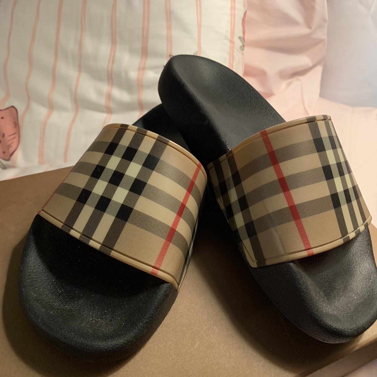 Burberry Women's Cream Slides | Depop