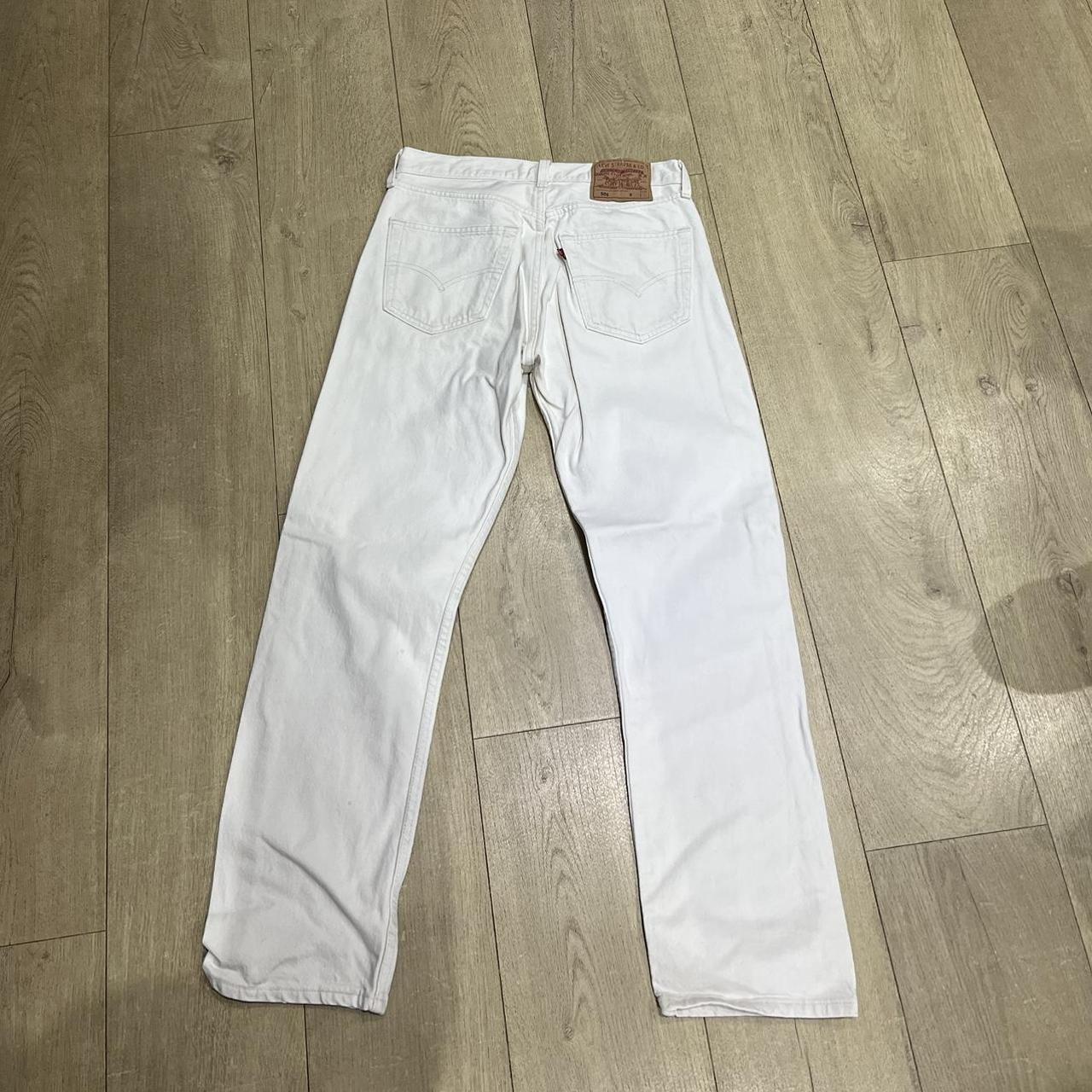 Levi's Men's Cream Jeans Depop
