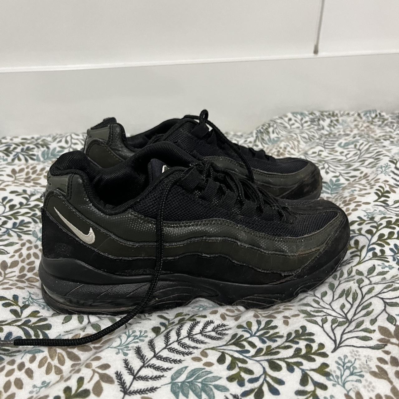 Black and khaki Nike air max 95s Size 5 Good condition