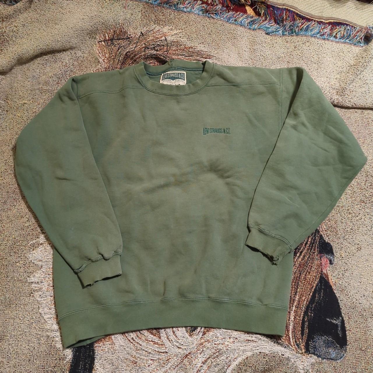 Levi's Men's Green Sweatshirt | Depop