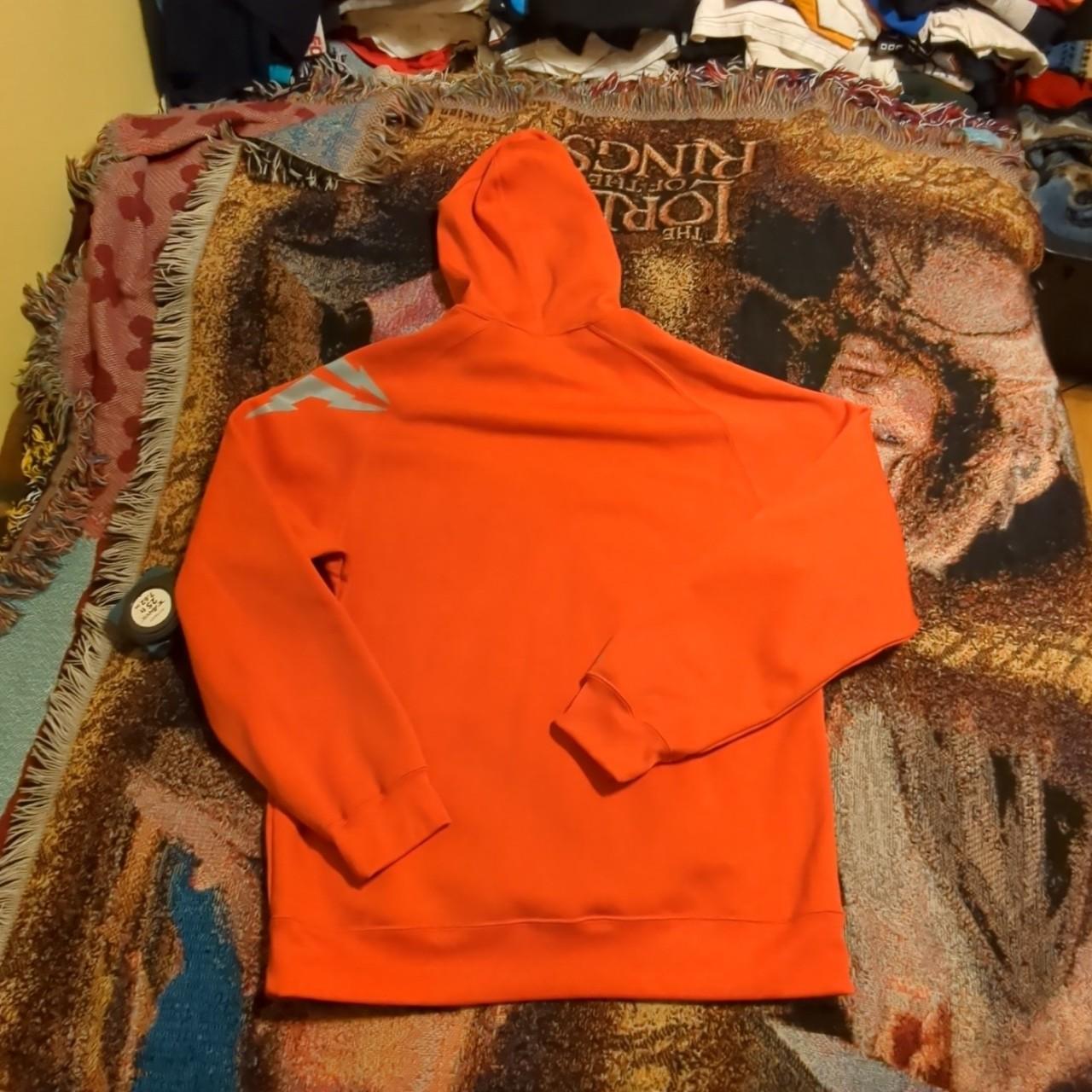 Neon orange best sale hoodie nike