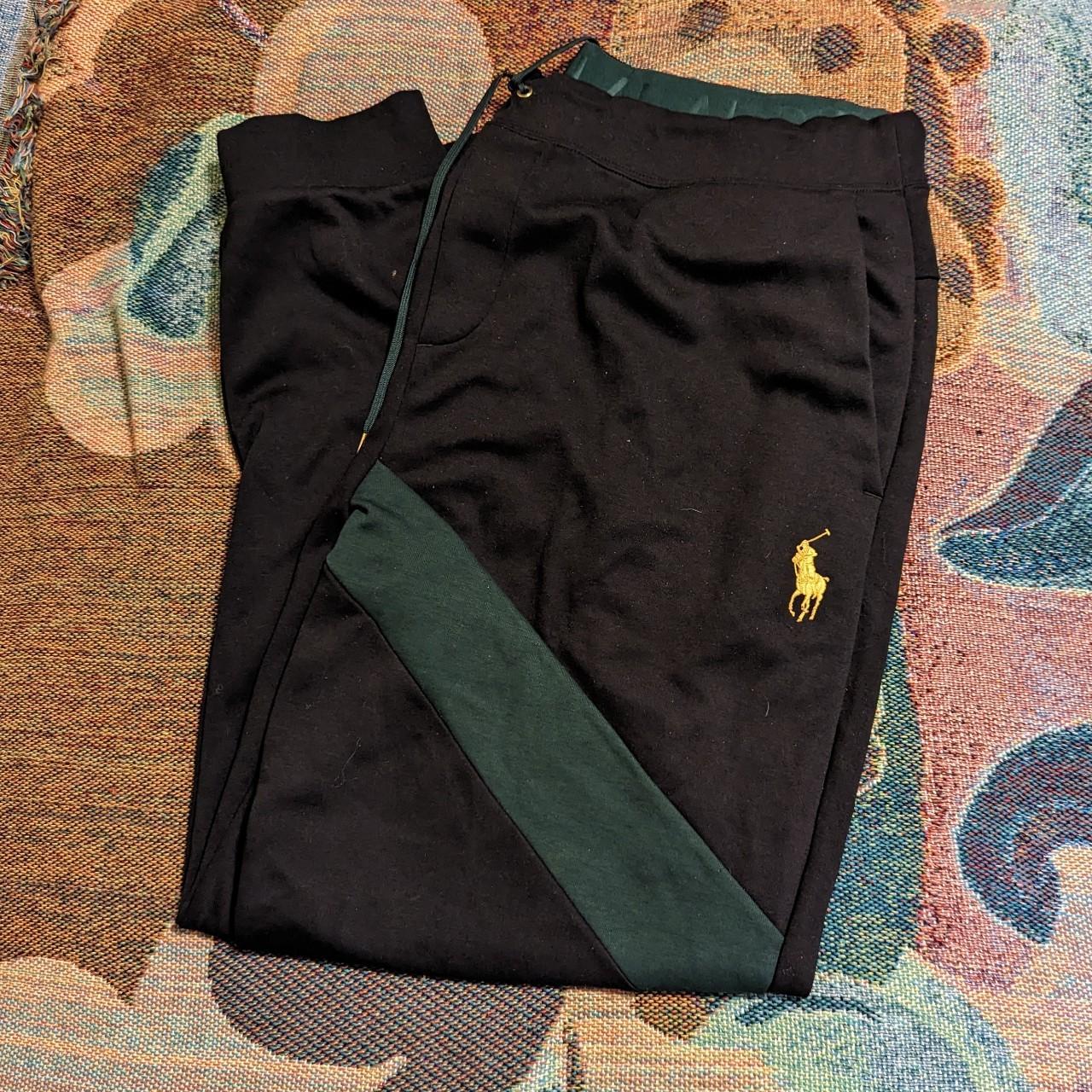 Green Sweatpants w/ Pockets - Size: US Women's - Depop