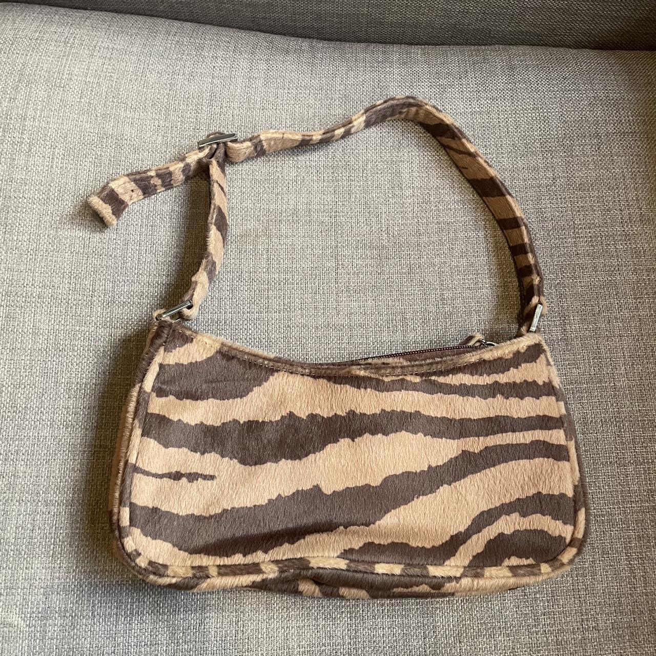 Tiger print shoulder discount bag