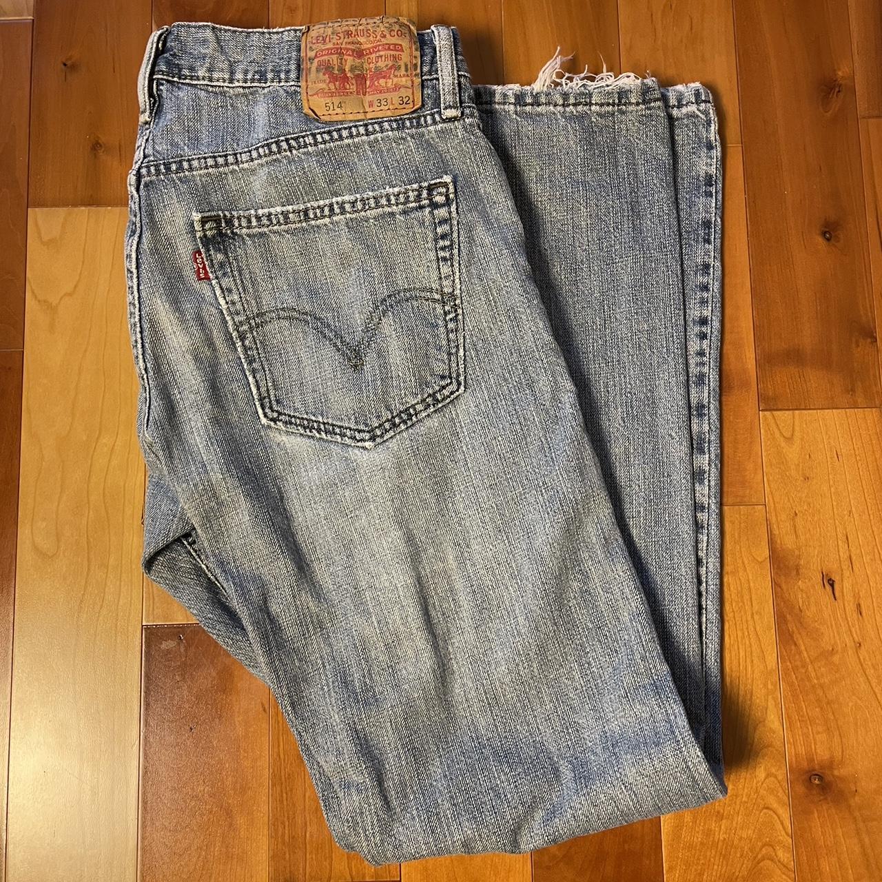 Levi’s 514 33x32 PLEASE READ! There is a small... - Depop