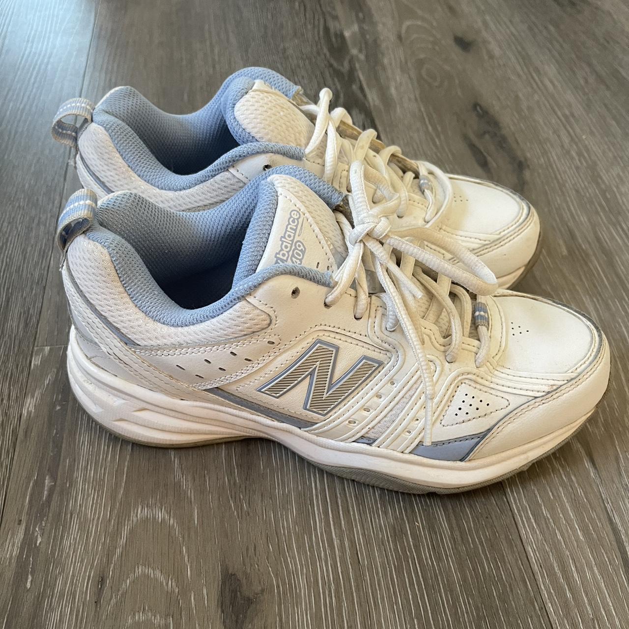 Cute new balance sneakers// worn and loved// cute... - Depop