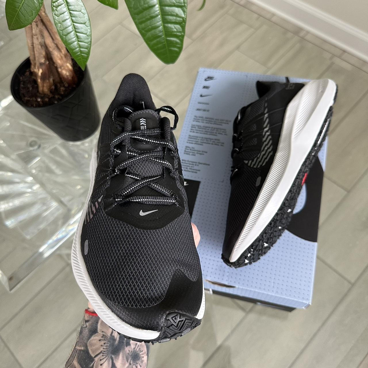 mens grey nike runners