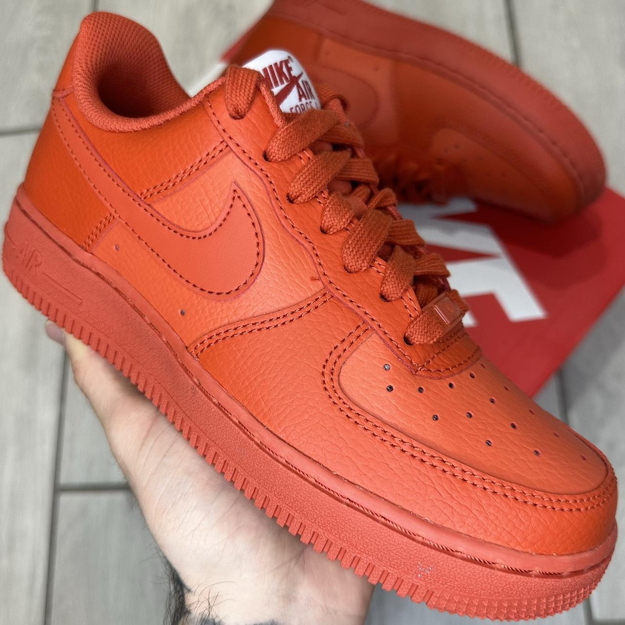 Nike Women's Orange Trainers | Depop