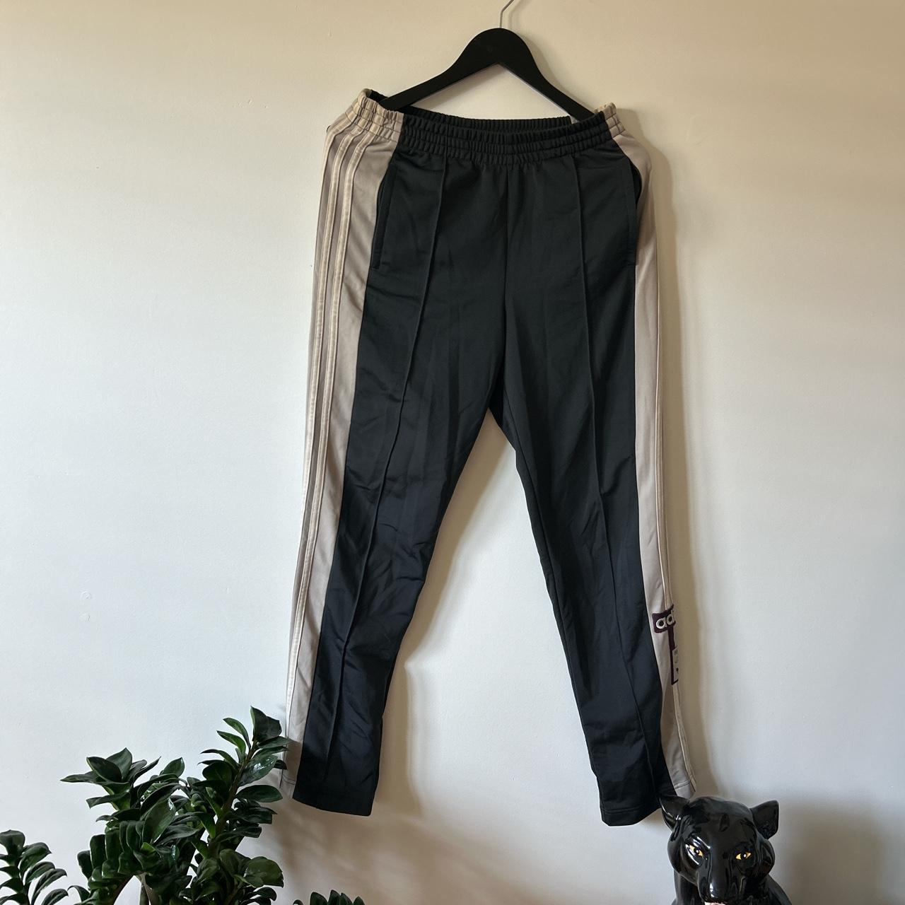 HOW TO WEAR THOSE ADIDAS POPPER TRACKSUIT PANTS | UK WOMEN'S FASHION,  FITNESS AND LIFESTYLE BLOG