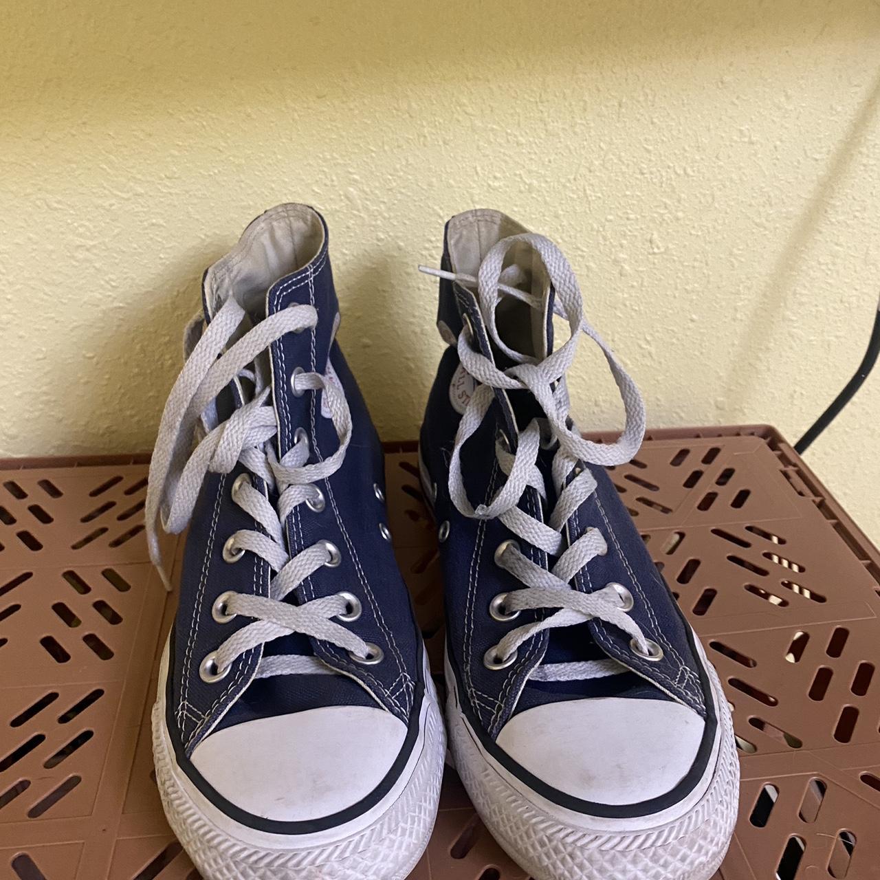 navy blue converse worn a very little amount times... - Depop