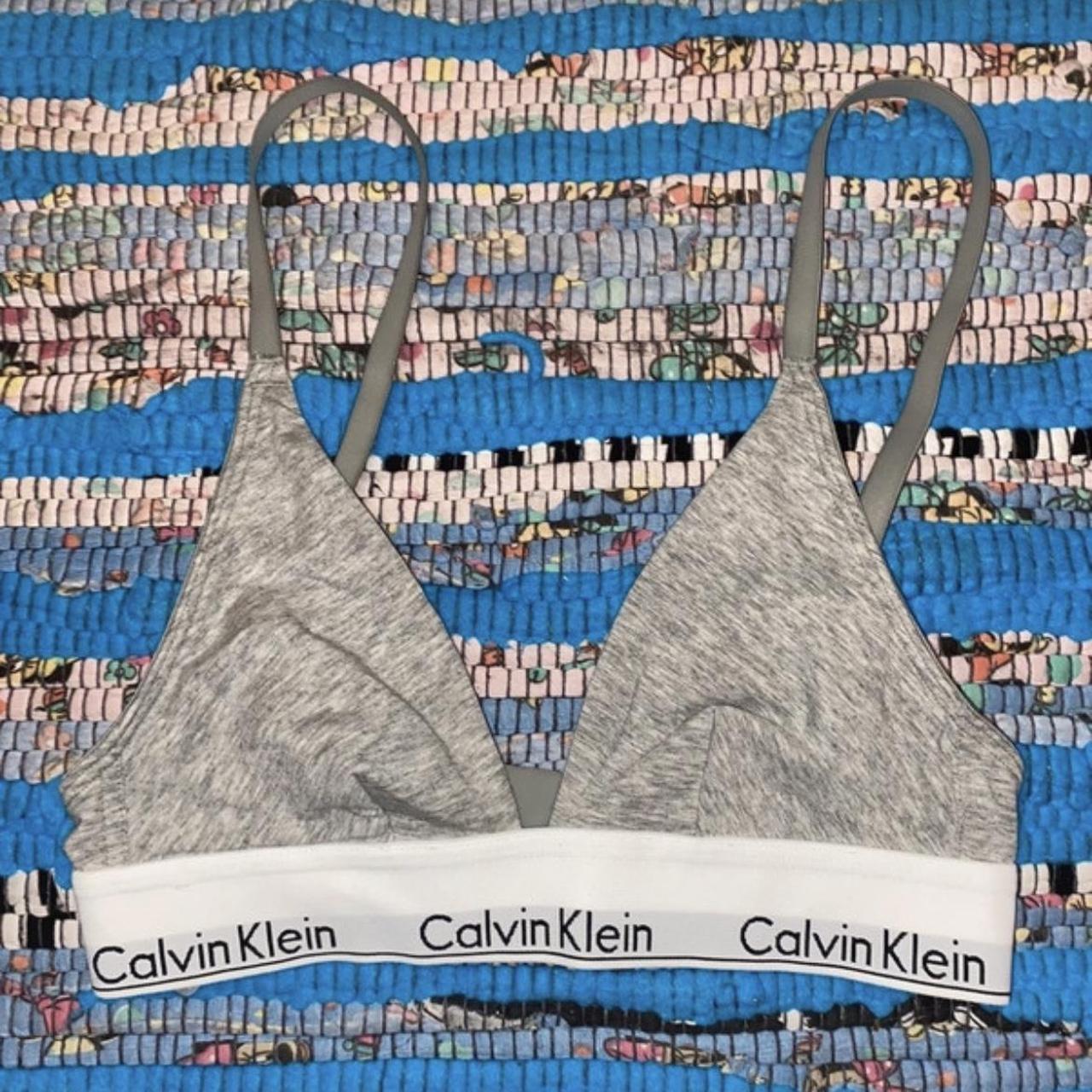 Calvin Klein Grey bra, adjustable straps and can be - Depop