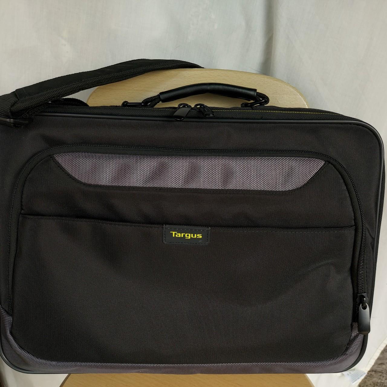 Targus CityGear II Clamshell Laptop Case