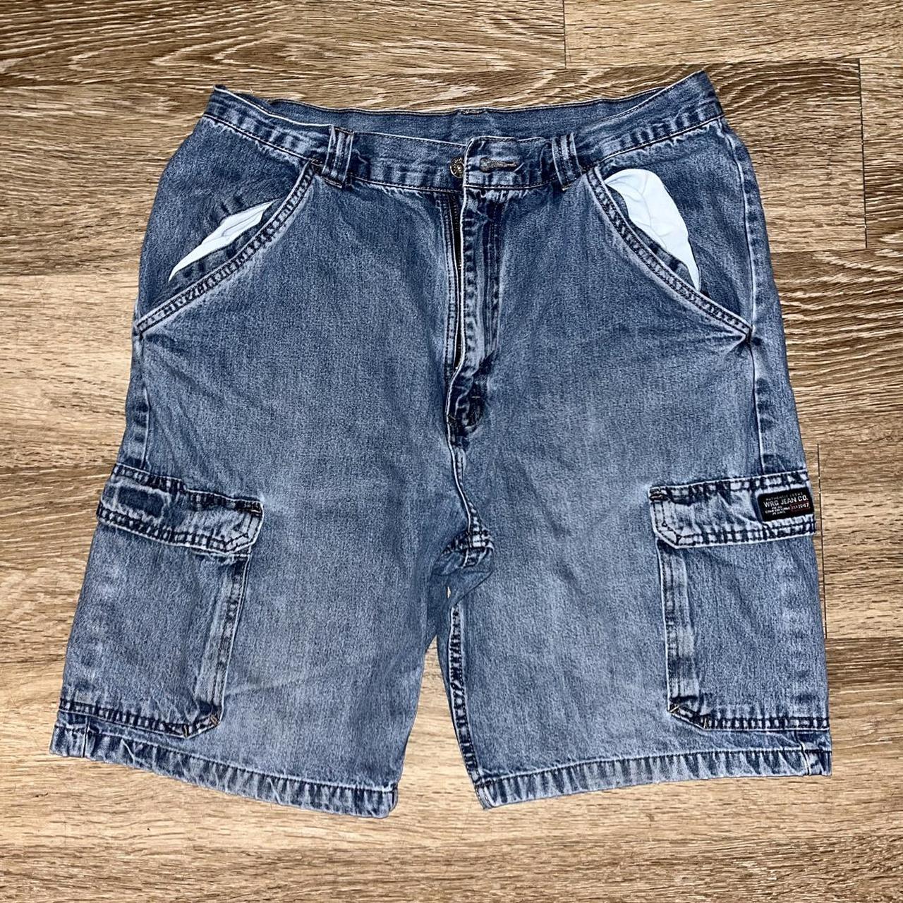 Vintage Wrangler denim cargo jorts Men’s 33 No... - Depop