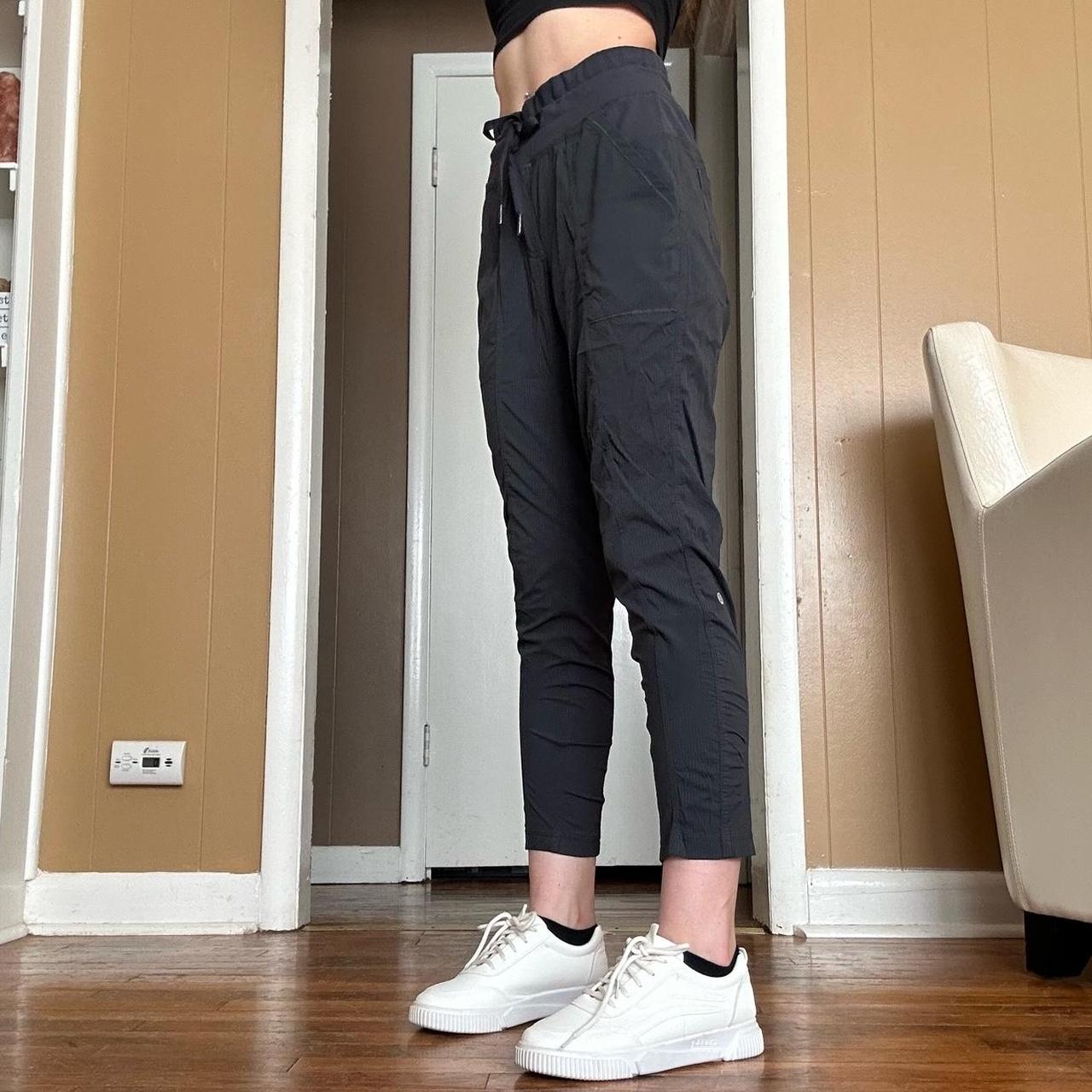 Lululemon dance studio jogger pants cropped