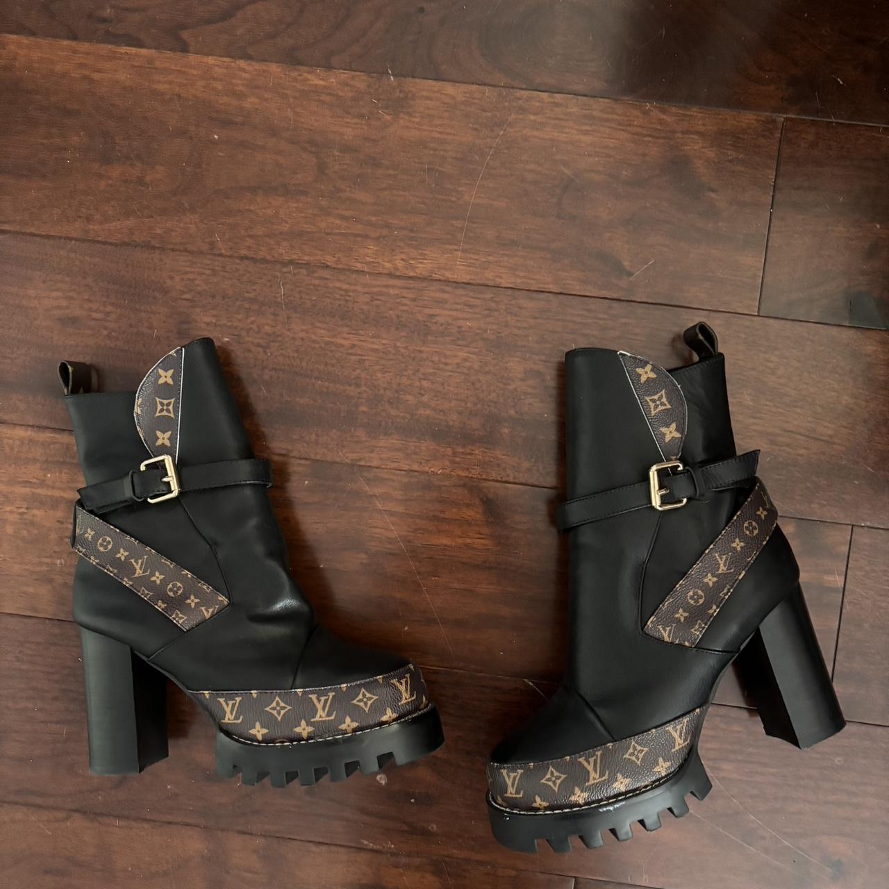 best leather soccer shoes